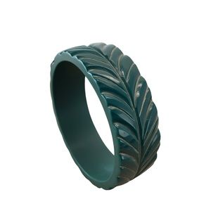 Vintage Carved Dark Green BAKELITE Bangle BRACELET Thick Chunky.